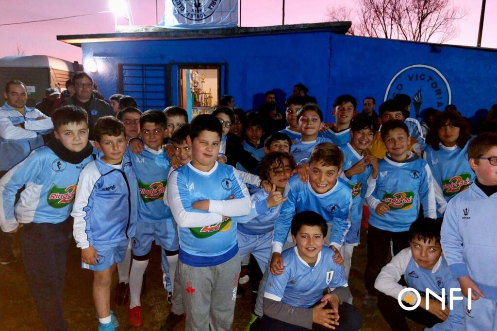 Uruguayo futbol club baby futbol